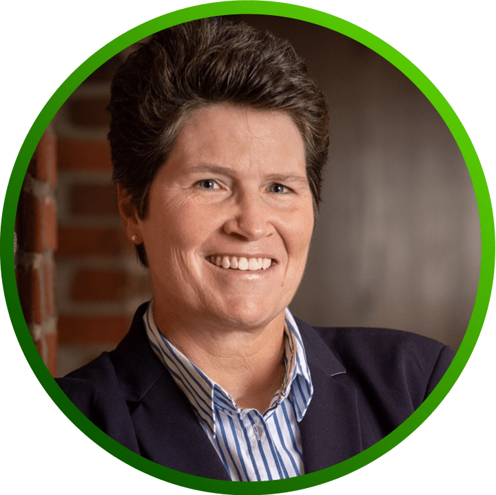 Headshot of Lori Reynolds